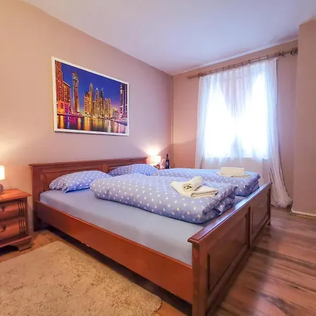 Dijana 3* Gracac (Zadar)