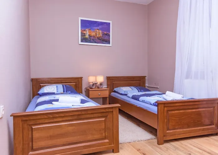 Dijana Couette-café Gračac